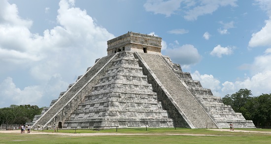 Mexico: The Ancient Home of the Mayans Mexico: The Ancient Home of the Mayans