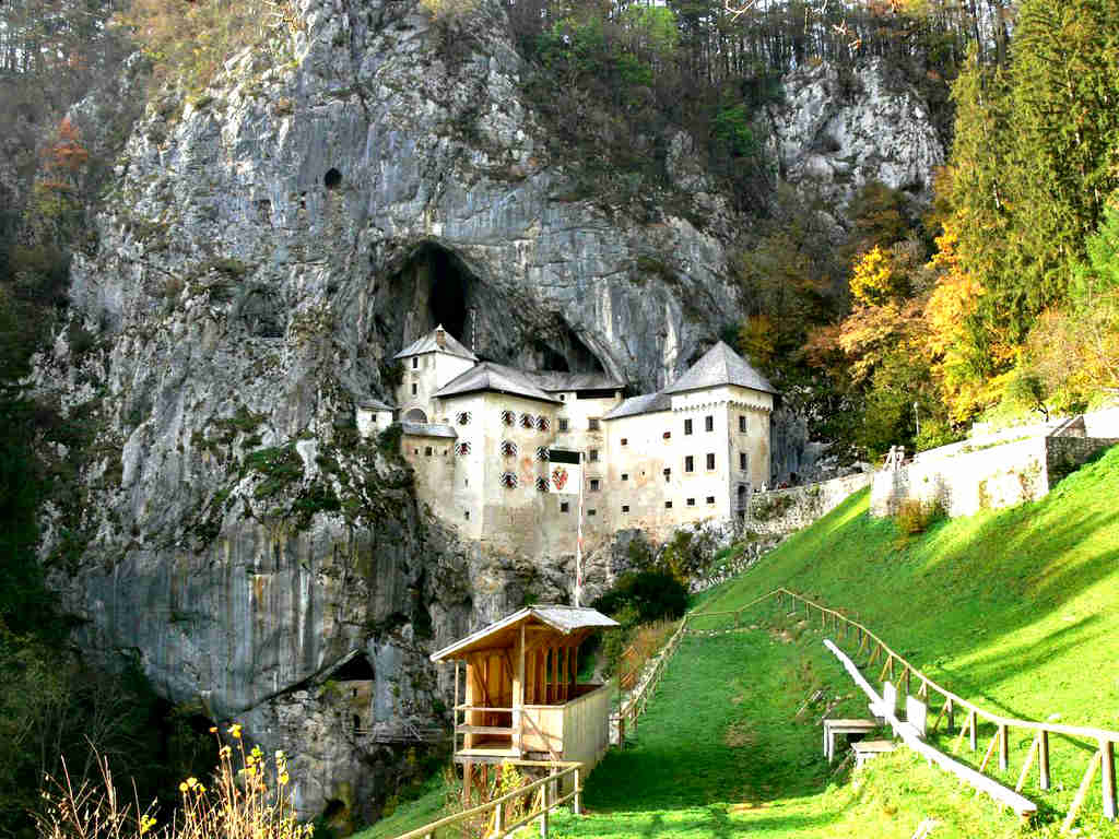 Il Castello Predjamski Slovenia