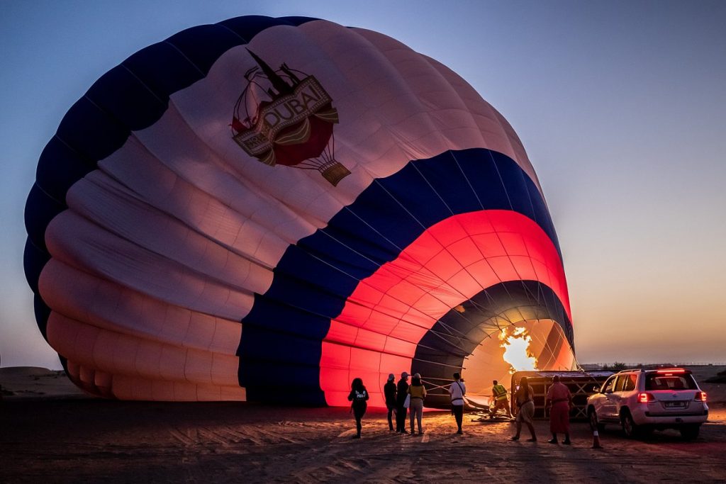 The Best 25 Things to Do in Dubai: Hot Air Baloon
