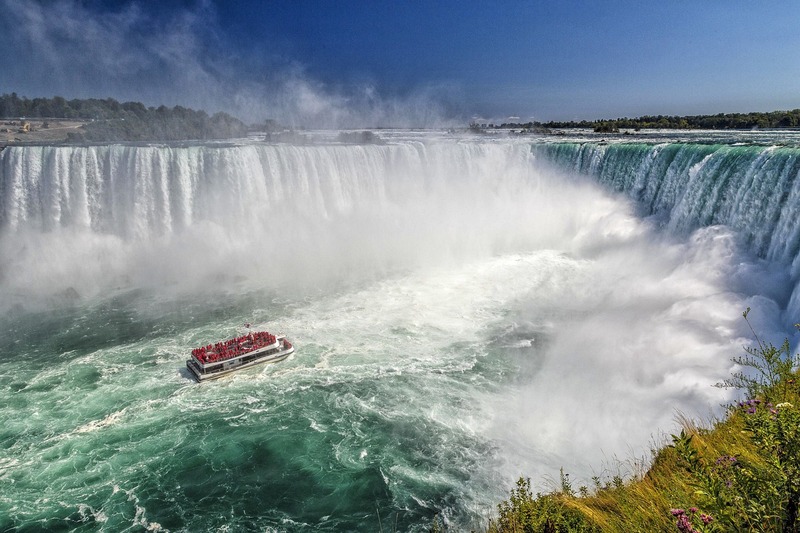 the sheer power and magnificence of Niagara Falls